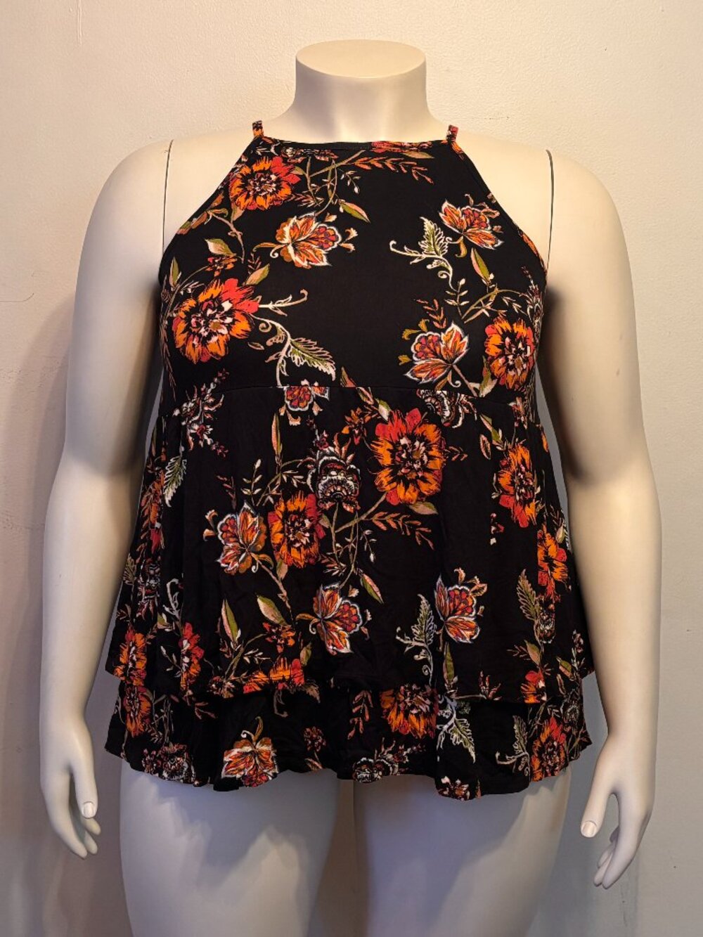 Torrid Plus 2X Black Floral Babydoll Halter  Tank Top w/ Tie at back Neck  NWT